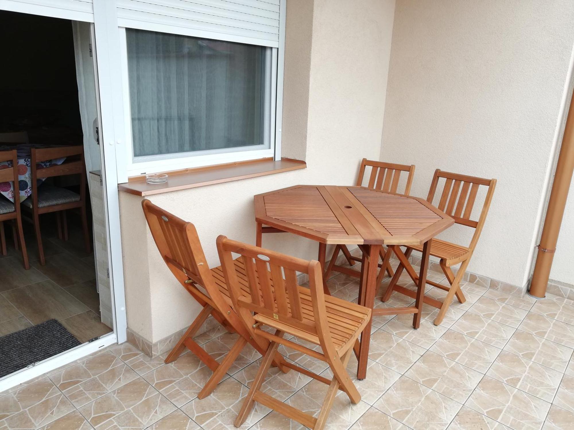 Imola Es Andrea Apartmanhaz 3 ไฮจ์ดุสโซบอสโล ภายนอก รูปภาพ